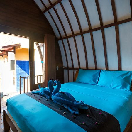 Little Coco Bungalow Hotel Gili Trawangan Exterior photo